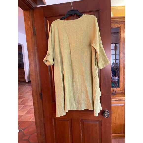 BACI LINEN asymmetrical, bottom, convertible sleeve button down jacket - Picture 6 of 6